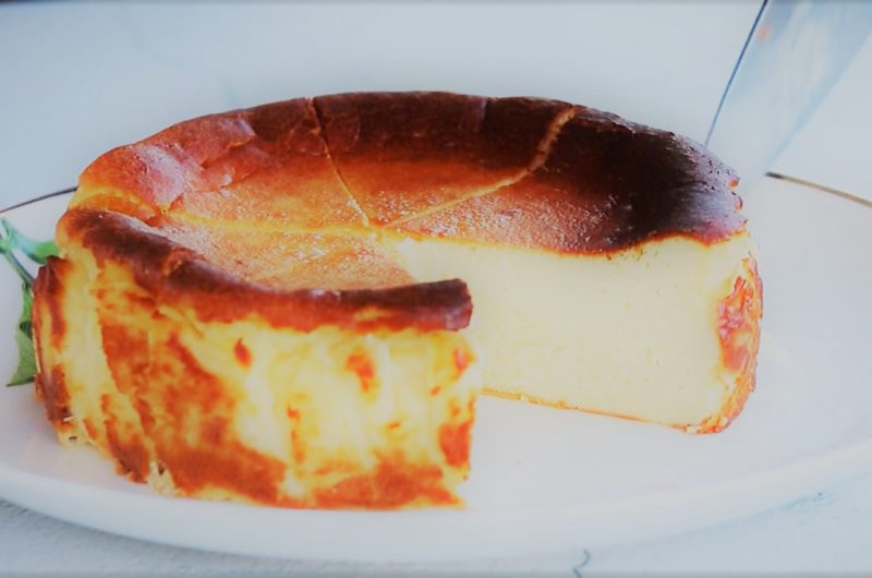 Gâteau au fromage brûlé basque