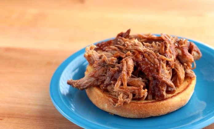 Porc effiloché au barbecue